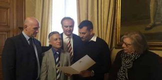 decaro-incontro-con-equipe-ricercatori-baresi