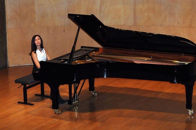 maria gabriella bassi (al piano)