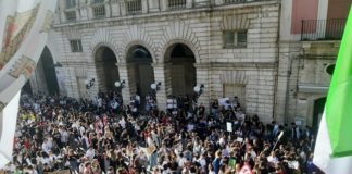 fridays for future, studenti in piazza anche a barletta