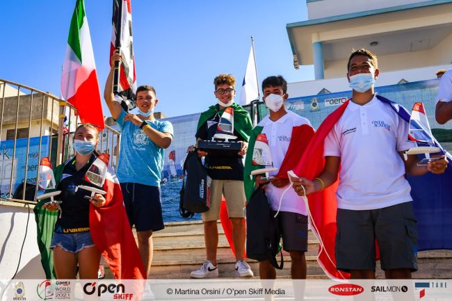 il podio mondiale o'pen skiff under 17